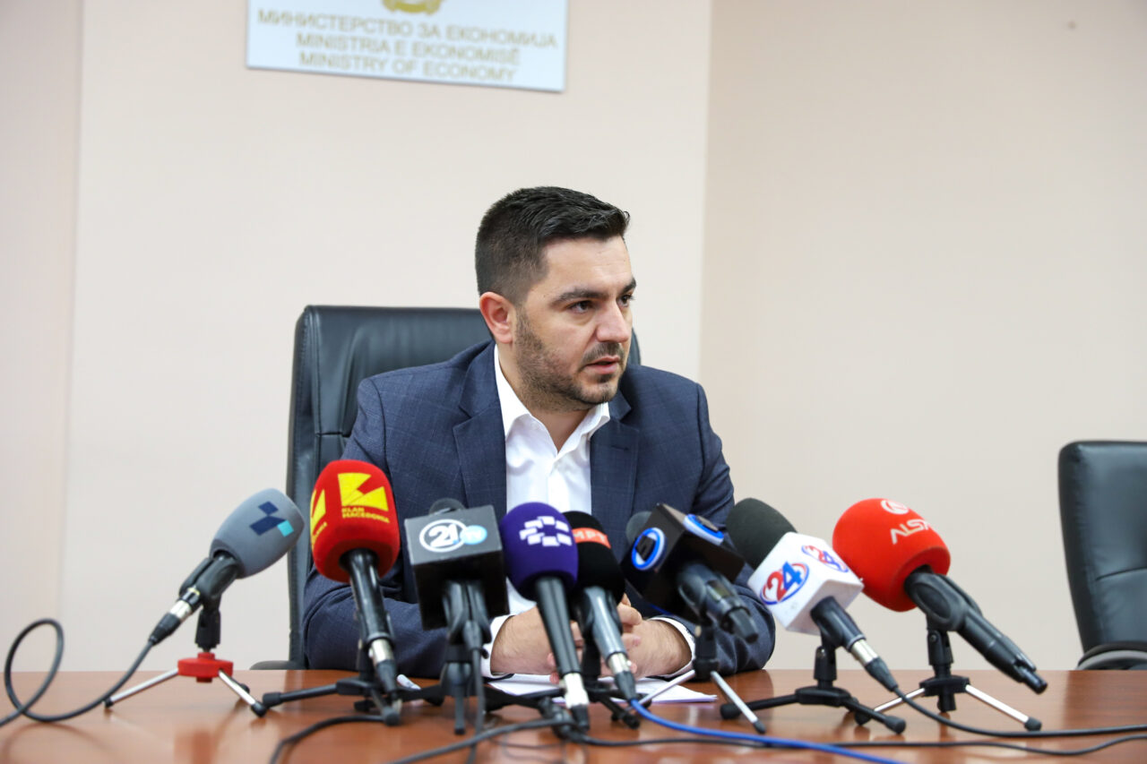 (НАЈАВА) Министерот за надворешна трговија и економски односи на БИХ Сташа Кошарац во посета на Северна Македонија на средба со министерот за економија Крешник Бектеши