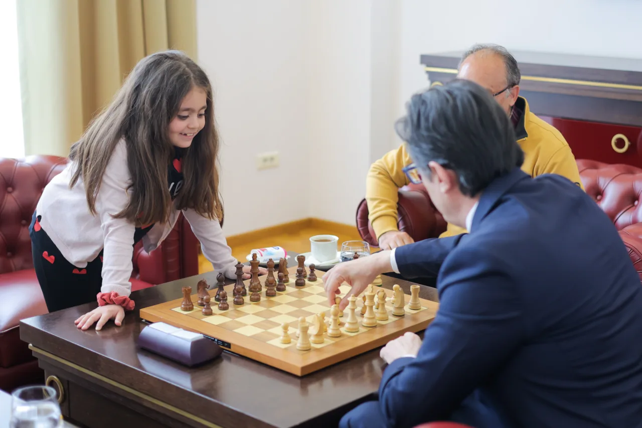 Средба на претседателот Пендаровски со претставници на Шаховска Федерација на Македонија