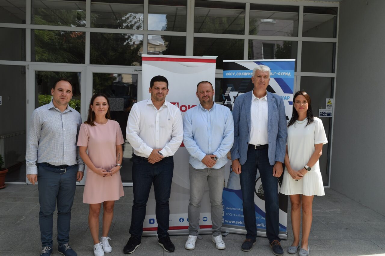 ОКТА донираше фотоволтаична централа и за средното економско училиште во Охрид