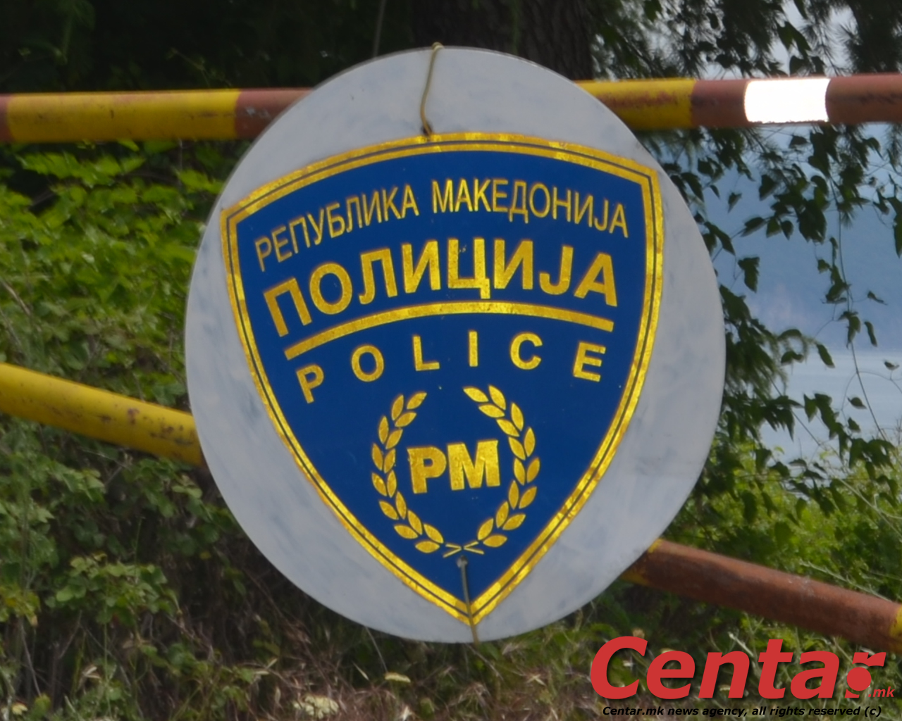 Украдени бисти на Крсте Петков Мисирков и Ѓоргија Пулевски, таа на Кочо Рацин ја искршиле